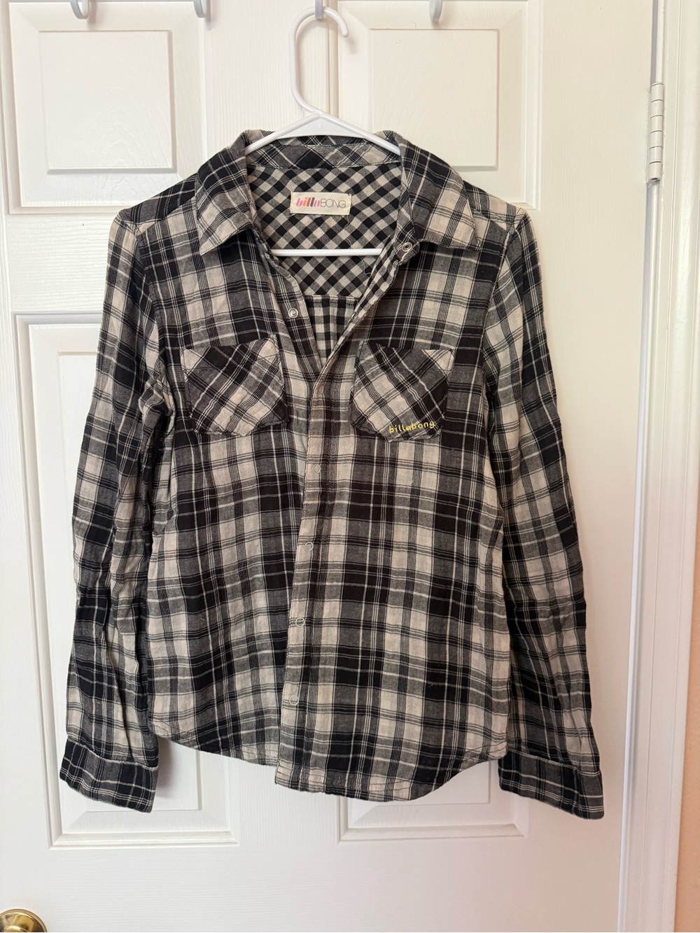 Billabong Black & White Plaid Button-Down Shirt